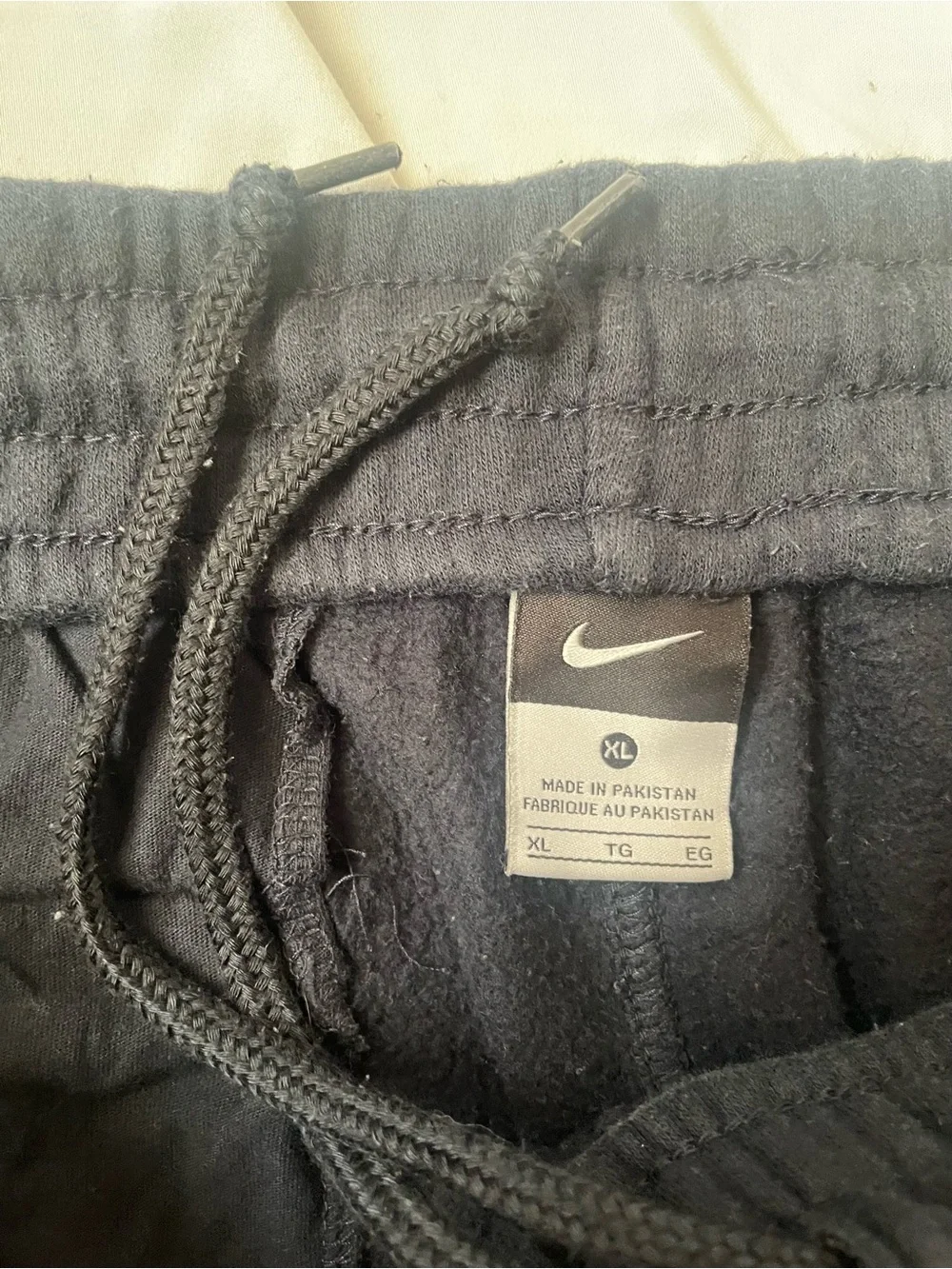 Nike Navy Sweatpants Joggers with Vintage Nike Swoosh and Drawstrings